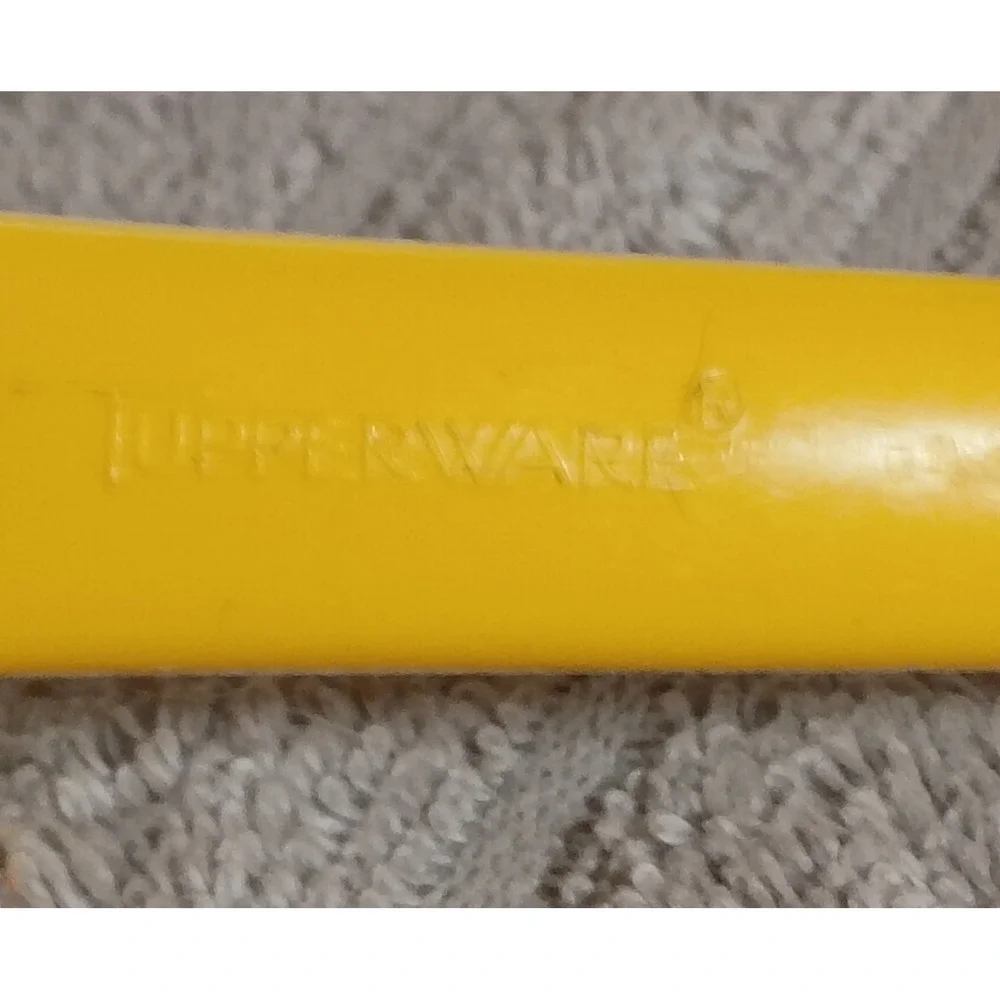 Vintage Tupperware Yellow Corn On The Cob Butter Tool Retro Kitchen Gadget